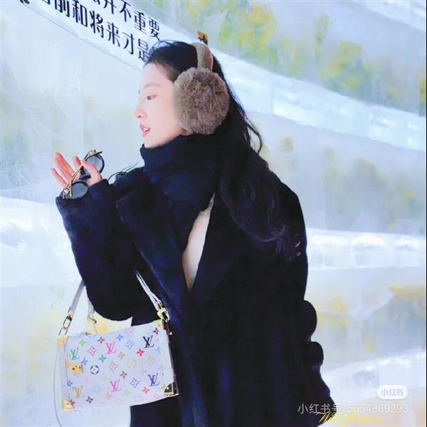 2026124175527942 140